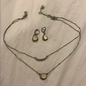Chloe+Isabel necklace and earring set